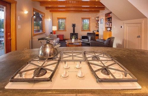 Fraser Cabin | Cabin getaway 3 bedroom, garage, open floor plan