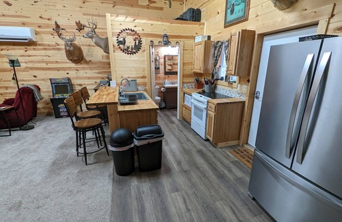 Johnson County House | Cabin Getaway