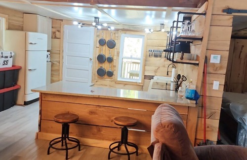 Bledsoe Cabin | Cabin just minute's from both ATV parks and Elk hunting. ATV wonderland.