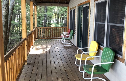 Drummond Cabin | Cabin living with waterfront views!