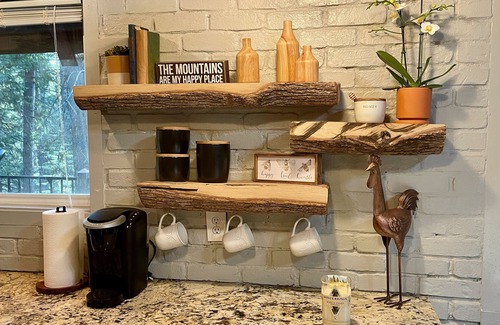 Dorrington Cabin | Cabin on the Roost~Pet friendly~A-frame cabin