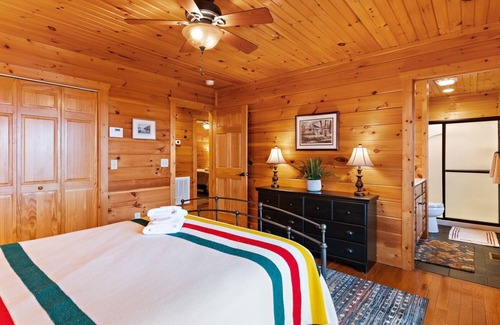 Boone Cabin | Cabin with Appalachian Mountain Views
