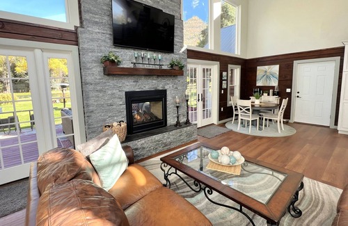 Durango - Purgatory Cabin | Cabin with Hot Tub, Pickleball Court, Private Pond, Close to Town and Ski Resort
