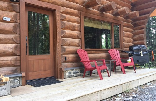 Nordegg Cabin | Cabin1 - A beautiful log cabin in the heart of the Canadian Rocky Mountains