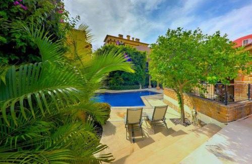El Medano Ejidal Apartment | Cabo's Hidden Gem! Steps to the Marina or Beach