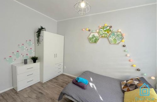 Siedlce House | Cactus Room 10 Min to Old Town Gdańsk,PKP & Shopping Mall