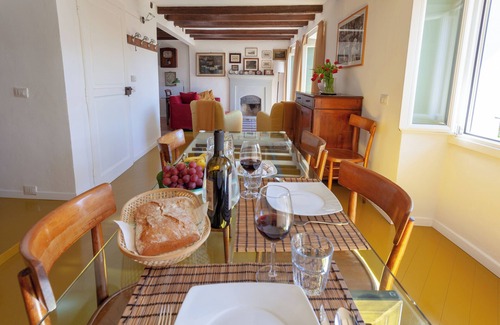 Gonte Apartment | Cadebei 1. Stunning lake view in the charming, quiet hamlet of Gonte.n