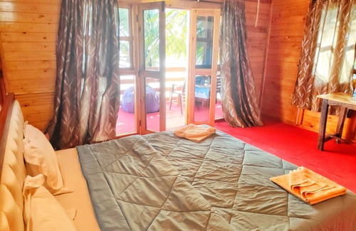 Canacona Hotel | Cafe Blue Hotel