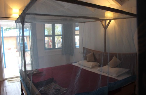 Canacona Hotel | Cafe Blue Hotel