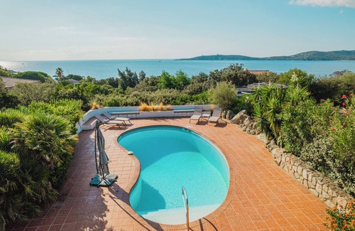 Cala Rossa Villa | Cala Rossa, Superb villa with sea view and beach 5mn walk away