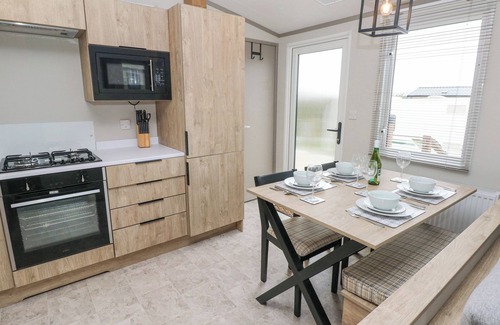 Hasguard Cross Cottage | CALDEY, family friendly, with a garden in Little Haven