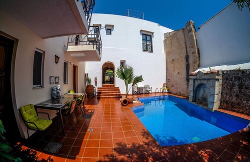 Atsipópoulon Apartment | Calergi Residence 3❤️️Stylish Loft❤️Amazing Terrace🌼Pool🏡MONTHLY OFFERS❤️️