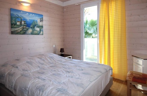 Gassin Ski Chalet | California-style house for 4 people in a residence 5 km from Saint Tropez in Parc Oasis Gassin.