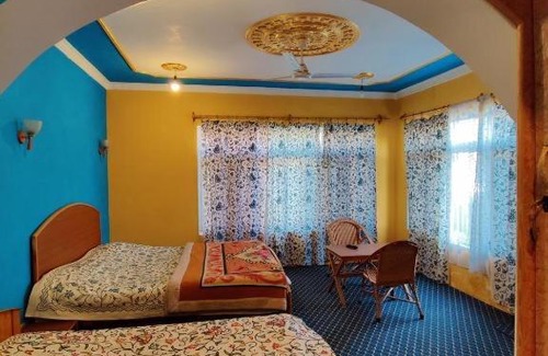 Brein House | Calm Holiday inn