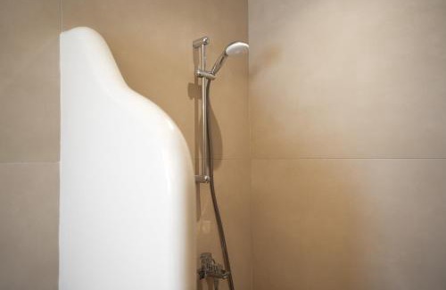Skiros Apartment | Calma Residences