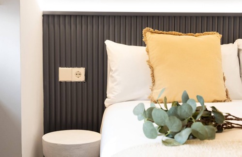 Lista Hotel | Calma Rooms by Charming V