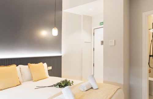 Lista Hotel | Calma Rooms by Charming V