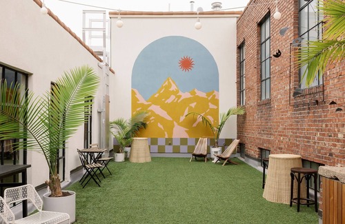 Crossroads Arts District House | Calming & sophisticated space within KC's best boutique hotel.