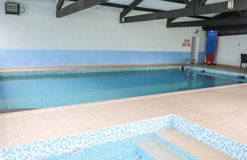 Llandysul Cottage | CALVES COTTAGE, pet friendly, country holiday cottage in Llandysul