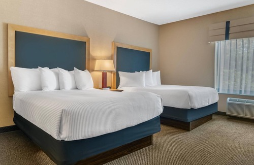Traverse City Hotel | Cambria Hotel Traverse City