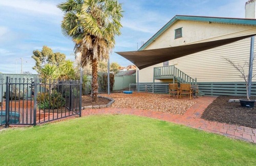 Bendigo House | Cambridge House, Bendigo