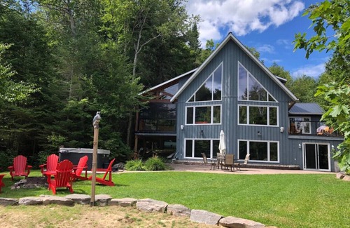 Kearney Cottage | Camp David Beautiful five bedrooms Private beach