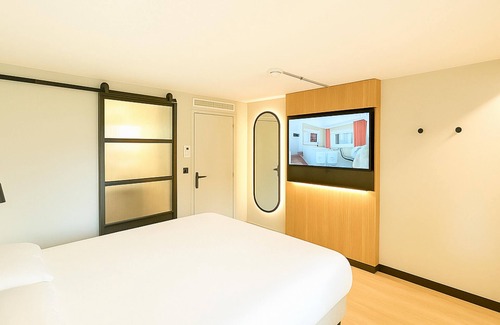 Riom Hotel | Campanile NATURE - Clermont Ferrand Nord Riom