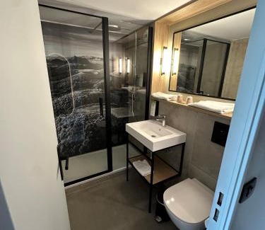 Riom Hotel | Campanile NATURE - Clermont-Ferrand Nord Riom