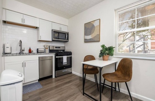 University District Apartment | Campbell at the Quad- 2BR 1BA Apt| North Campus
