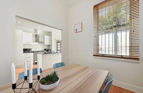 Launceston CBD House | Campbell Cottage: Renovated Victorian cottage with parking near Launceston's CBD