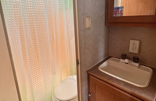 Cabo Rojo RV Rental | Camper Para dos Personas