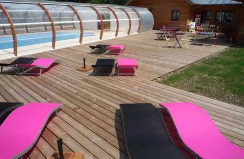 Bar-sur-Aube House | Camping 2 étoiles - Piscine - eeceaf