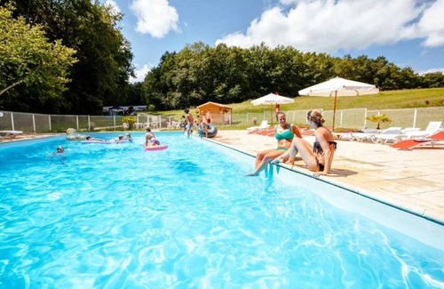 St-Sulpice-de-Mareuil House | Camping 3 étoiles - Parc aquatique - ccbbaic
