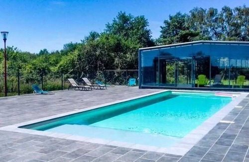 Mont-pres-Chambord House | Camping 3 étoiles - Piscine - ccbbdie