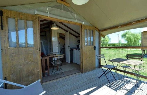 Mont-pres-Chambord House | Camping 3 étoiles - Piscine - ccbbdif