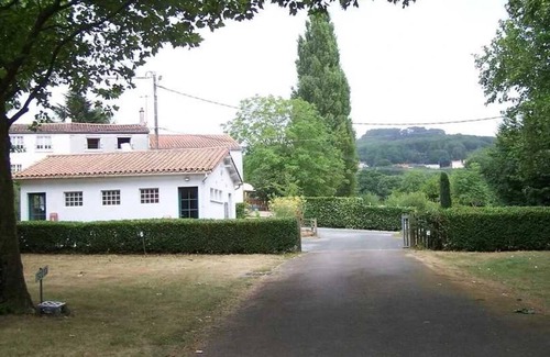 Pouzauges House | Camping 3 étoiles - ccbbhd0