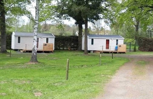 Sauxillanges House | Camping 3 étoiles - Piscine - ccbbgcb