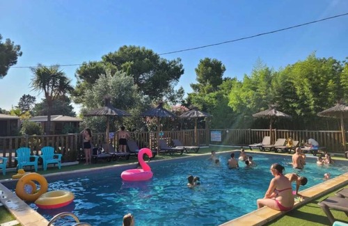 Pezenas House | Camping 3 étoiles - Parc aquatique - ccbbhc0