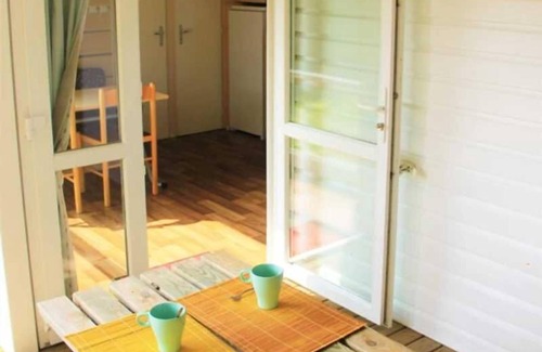 Locmaria-Berrien House | Camping 3 étoiles - Piscine - ccafbbf