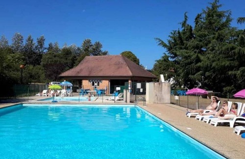 Saulieu House | Camping 3 étoiles - Piscine - ccahich