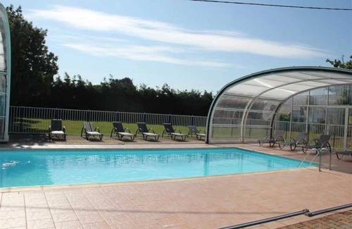 Ambon House | Camping 3 étoiles - Piscine - ccbbcha