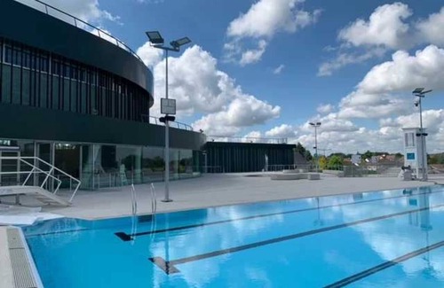 Deols House | Camping 3 étoiles - Piscine - ccaehgd