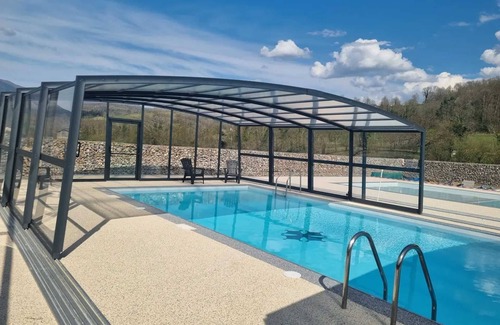 Oust House | Camping 3 étoiles - Piscine - ccaihgb