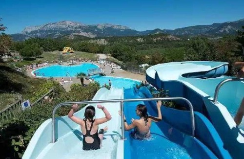 Recoubeau-Jansac House | Camping 4 étoiles - Parc aquatique - eebb0e