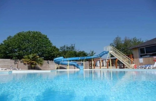 Fouesnant House | Camping 4 étoiles - Piscine - cca0chg