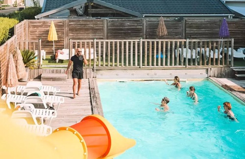 Surgeres Ski Chalet | Camping de la Gères * - Chalet Samoa 35m2 6 persons