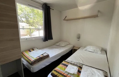 Brissac House | Camping - eehdhh - Studio Apartment, Sleeps 6