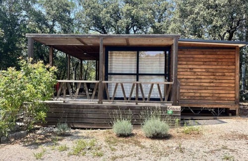 Brissac House | Camping - eehdif - Studio Apartment, Sleeps 5