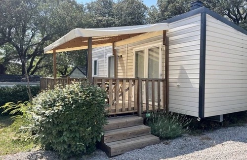 Brissac House | Camping - eehebc - Studio Apartment, Sleeps 5