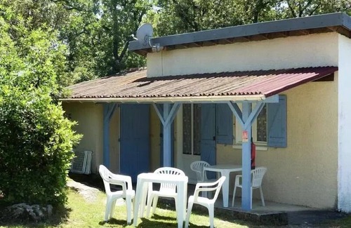 Brousses-et-Villaret Villa | Camping Flower Le Martinet Rouge * - 3 Room Bungalow 6 People